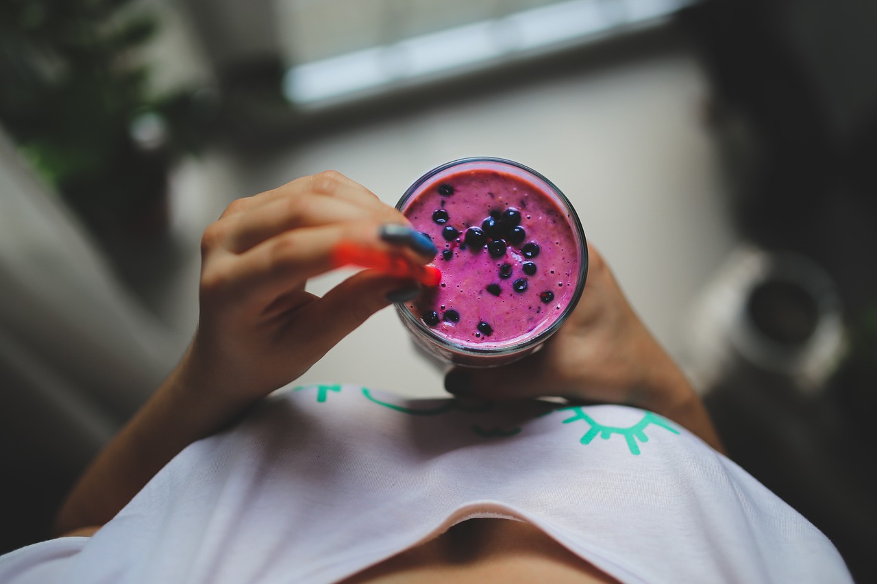 5 BERRY GOOD REASONS TO ADD BLUEBERRIES TO YOUR JUICES AND SMOOTHIES